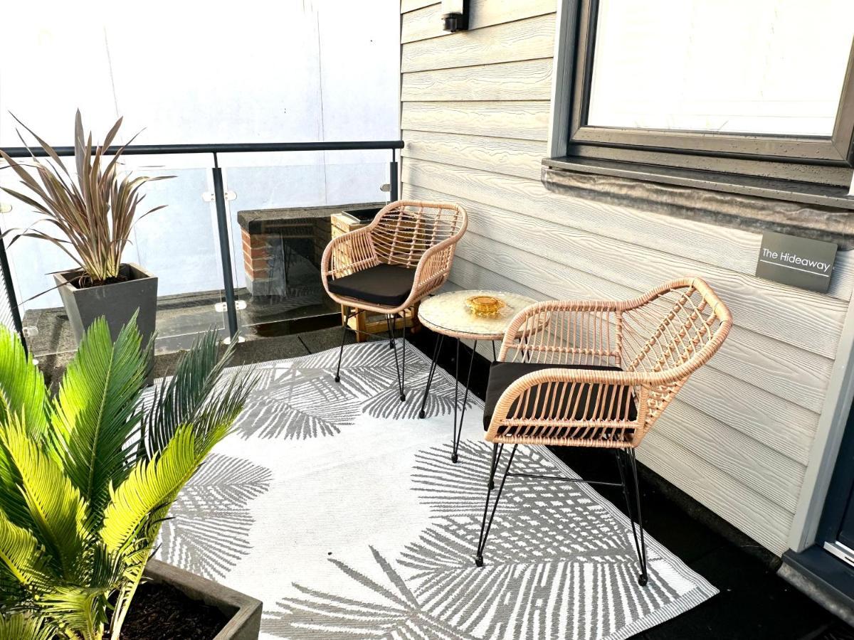 A Cozy Hideaway With Balcony - Close To Beach 본머스 외부 사진